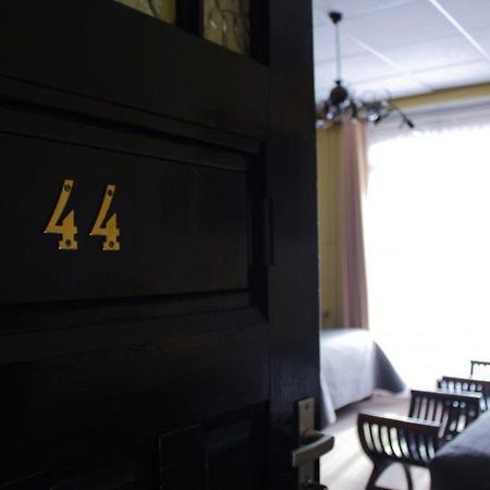 Hotel Eethuys De Wormshoef Лунтерен Екстериор снимка
